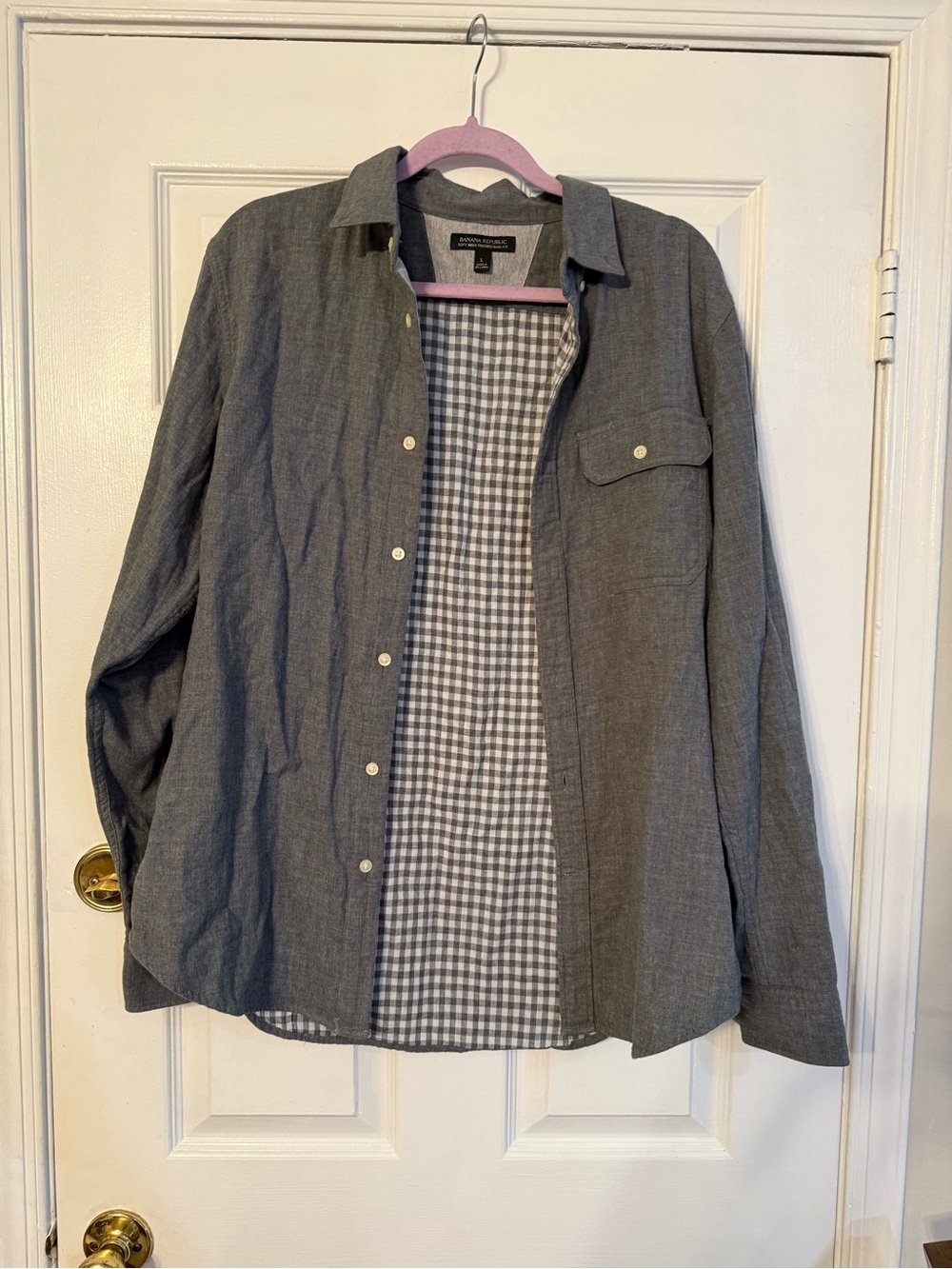 Banana Republic Men's Gray Button-Front Shirt with Check Lining